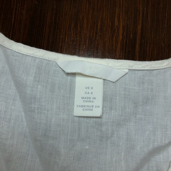 *H&M* 100% Linen Tie Front Blouse - Size 0 - Picture 3 of 4